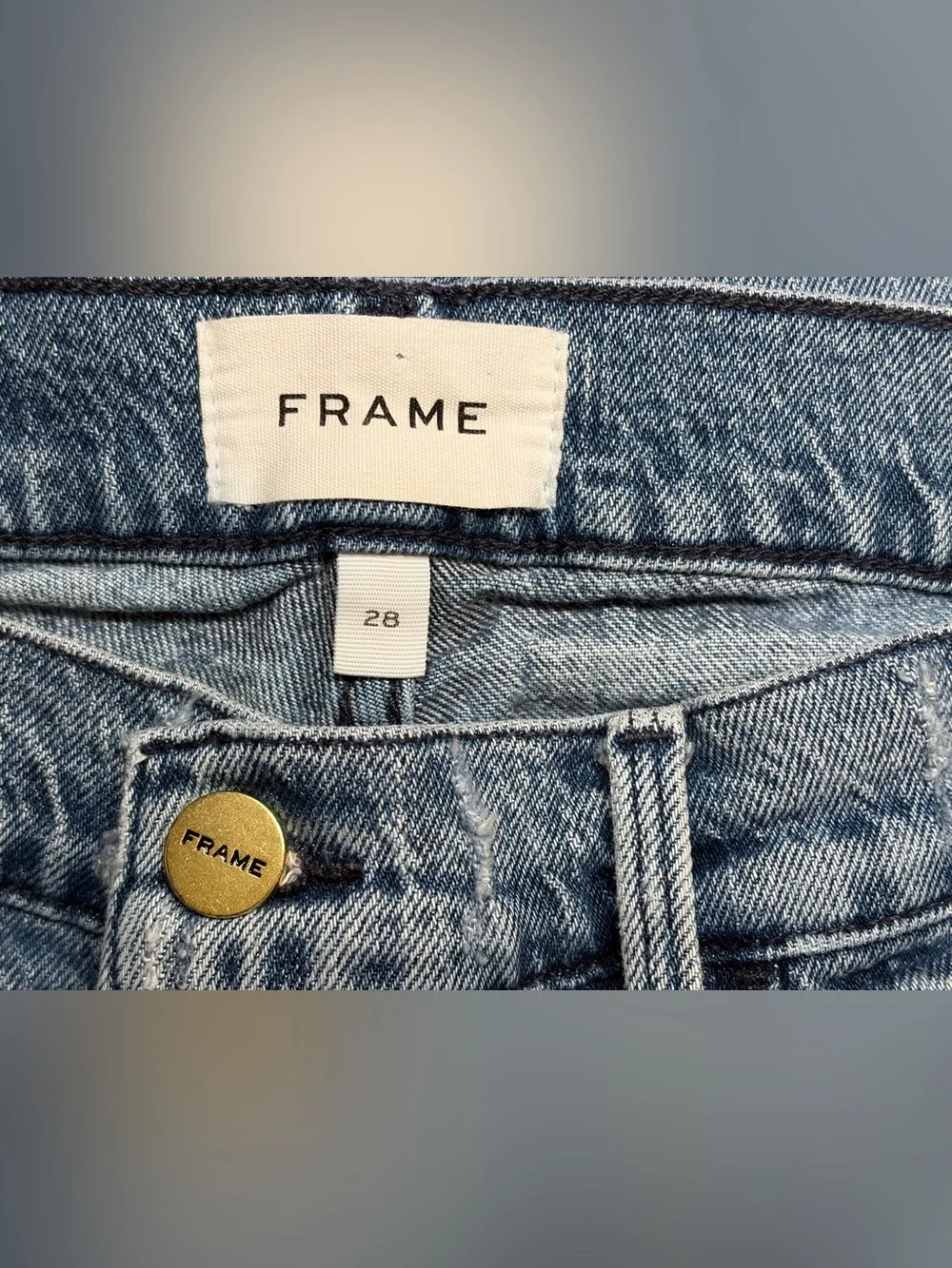 FRAME Le Garçon Relaxed Slim-Boyfriend Jeans in Beldon Rips Size 28 Street Style